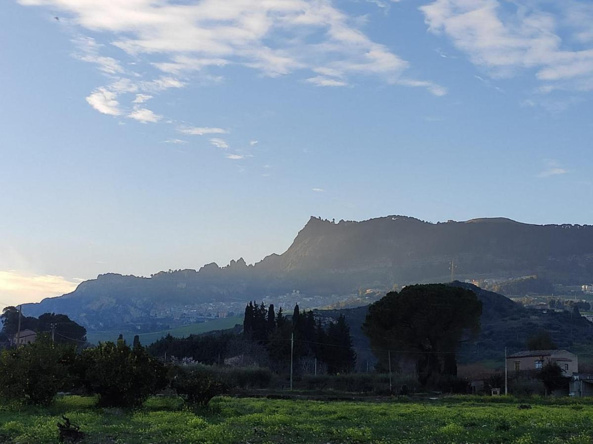 Casa Paradiso Castronuovo di Sicilia エクステリア 写真