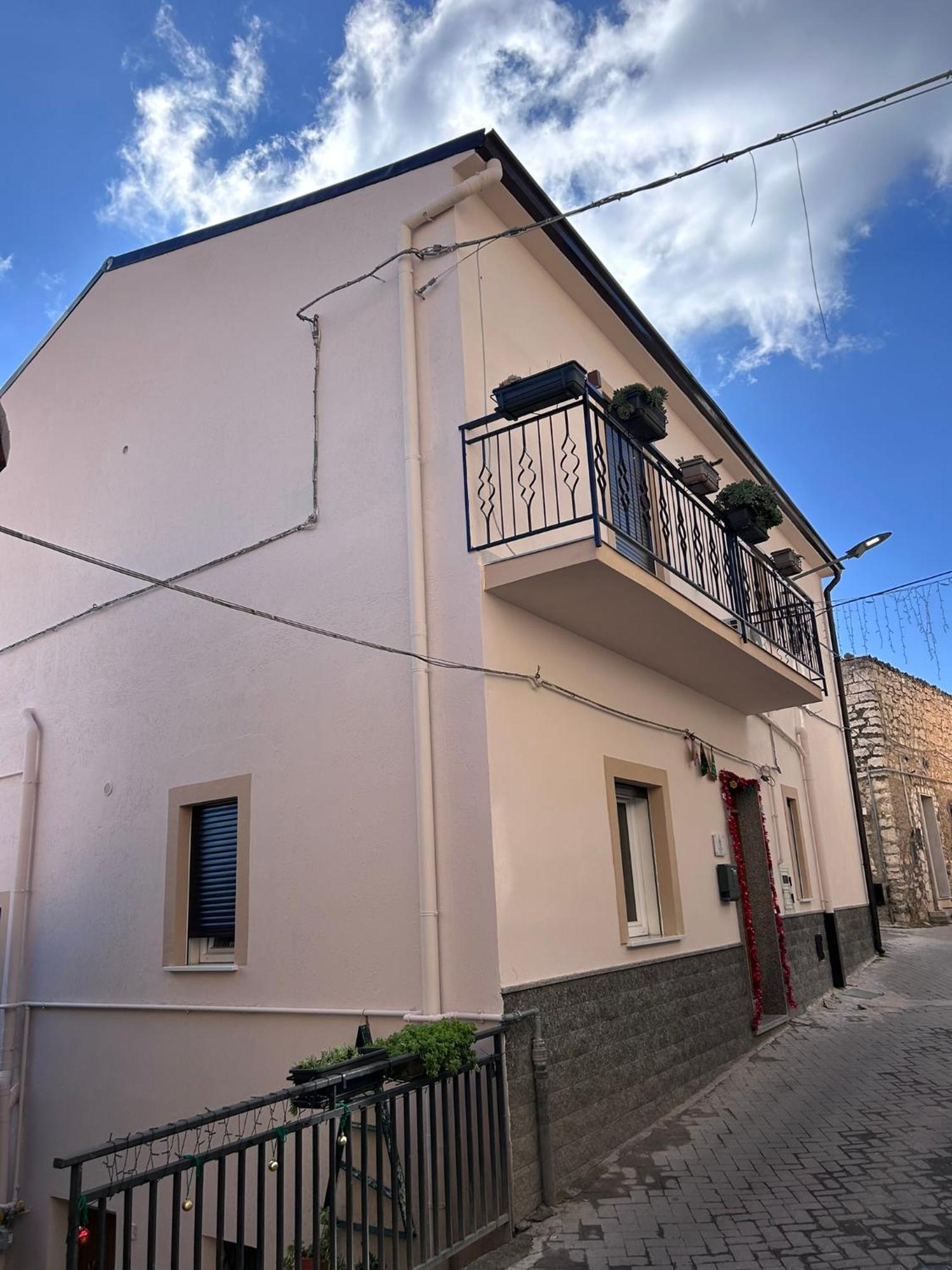 Casa Paradiso Castronuovo di Sicilia エクステリア 写真